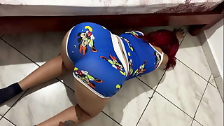 I like to film my beautiful stepmother's ass when she is careless cleaning under the bed